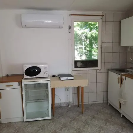 Erdoszeli Vendeghaz Appartamento Dudar